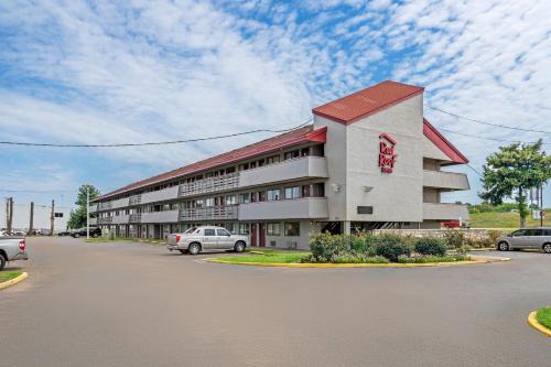 Greater Belhaven Hotel | Red Roof Inn Jackson Downtown - Fairgrounds