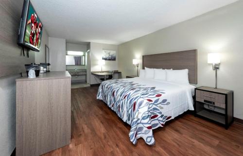 Petersburg Hotel | Red Roof Inn Petersburg - Fort Lee
