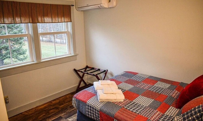 Goshen House | Red,White & Blue/Brook Road Inn