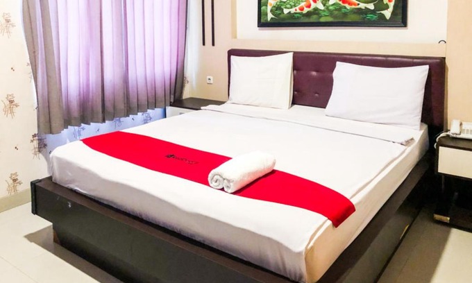 Palu Hotel | RedDoorz At Hotel Gajah Mada Palu