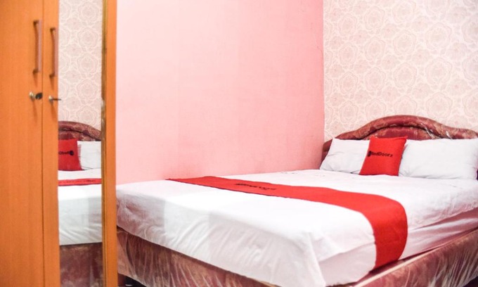 Panakkukang House | RedDoorz at Pettarani Square Makassar