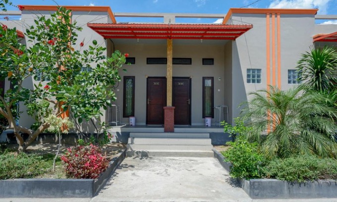 Palu House | RedDoorz near Taman Makam Pahlawan Tatura