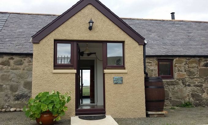 Portsoy Cottage | Redhythe Farm holiday cottage,Portsoy,Scotland. A relaxeing & peaceful holidaday