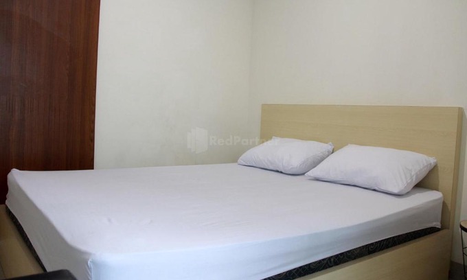 Pekayon Jaya Hotel | RedLiving Apartemen Grand Kamala Lagoon - Swastika F88 Group Tower Barclay North