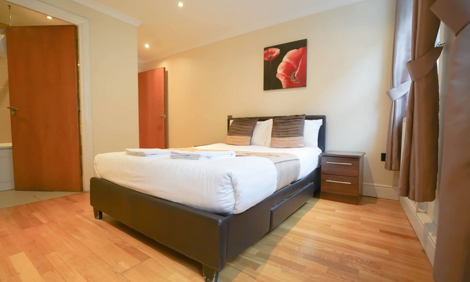 Waterloo Apartment | REDUCED RATE - Modern 2 Bed Outlooking Central London Views