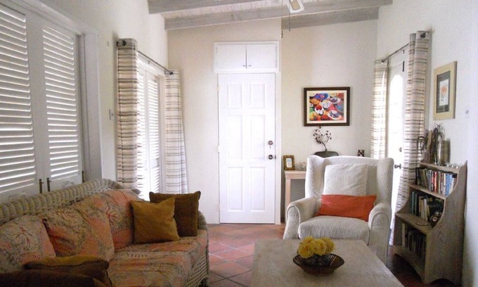 Sunset Crest Cottage | REDUCED TO GBP455 PER WEEK 08 Feb - 15 March 2022.