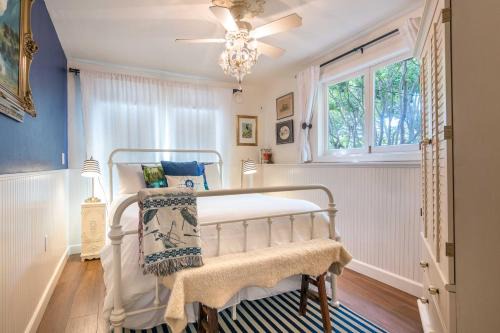 Village of La Jolla Hotel | Redwood Hollow Cottages