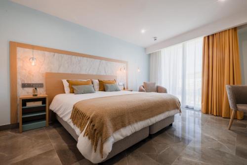 Marsalforn Hotel | Reef Hotel & Spa