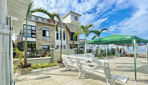 Balaoan Villa | REEF HOUSE BACNOTAN White sand beach front with Private Swimming pool