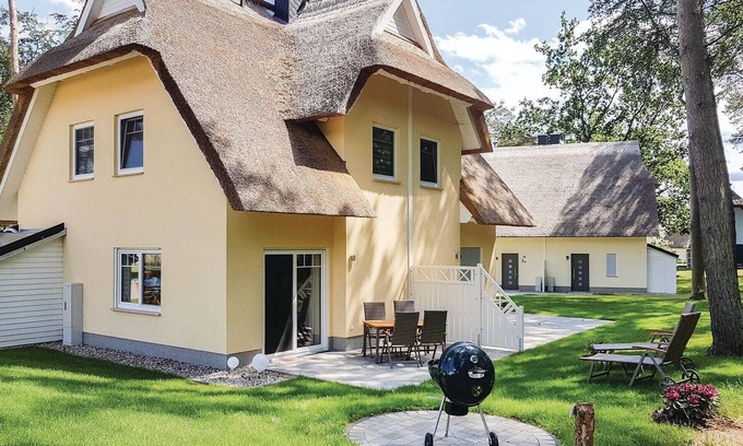 Zirchow House | Reetdachhaus Kiek in` Wald