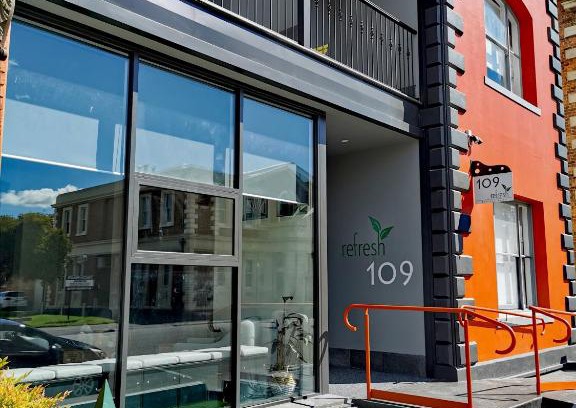 Launceston CBD Bed & Breakfast | Refresh109 on Cameron