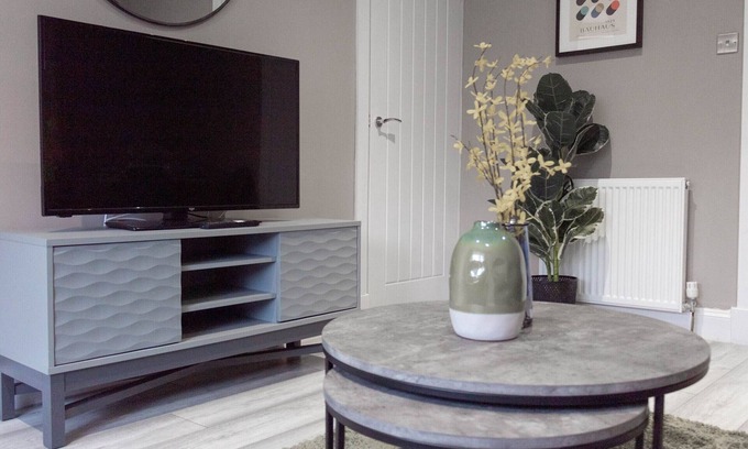 King's Park House | Refreshing Modern Home in Castlemilk
