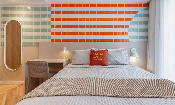 Leme Apartment | Refuge a Few Steps From Copacabana Beach | Q8