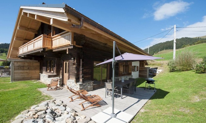 Notre-Dame-de-Bellecombe House | REFUGE DES PTITS LOUPS