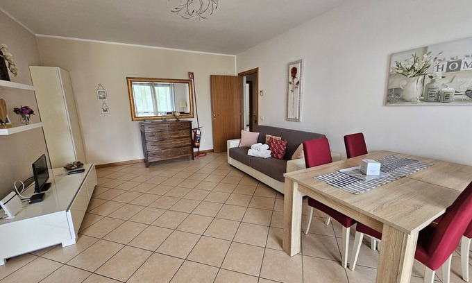 Pacengo Apartment | Regarda - holiday apartment "A Casa di La' " with Wifi, pets allowed