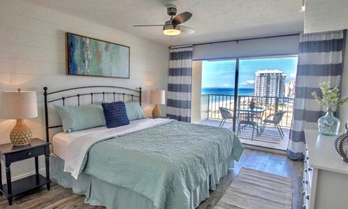 Biltmore Beach Apartment | Regency Towers - beachfront condo