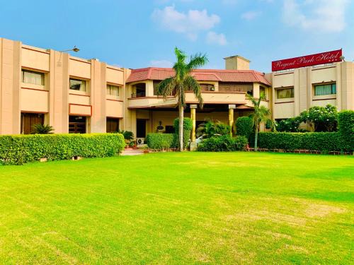 Jalandhar Hotel | Regent Park Hotel