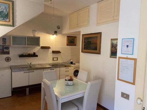 Giglio Porto Apartment | Relax al mare