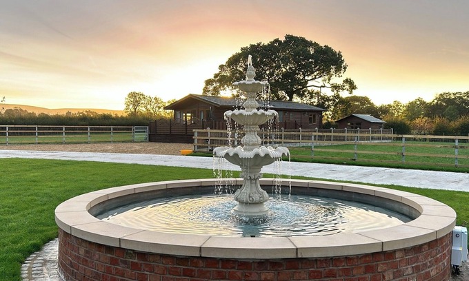 Congleton Cabin | Relax at our Lodge in the Cheshire Countryside
