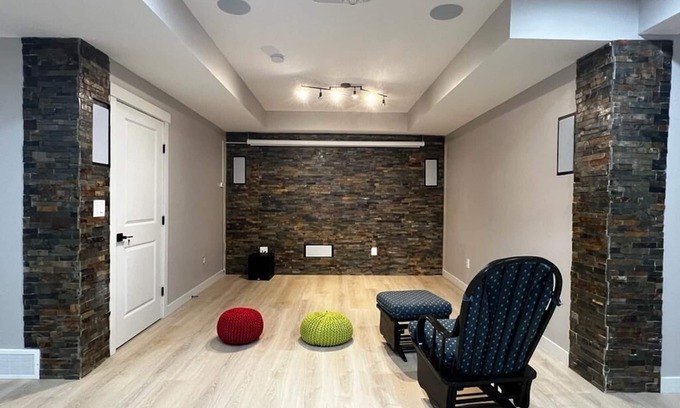 Symons Valley House | Relax, feel home: 2 Bed, Large Living & Home Theatre green home upscale neighbor