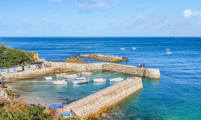 Cherbourg-en-Cotentin House | Relax in this comfortable and tasteful vacation home near the port of Cherbourg.