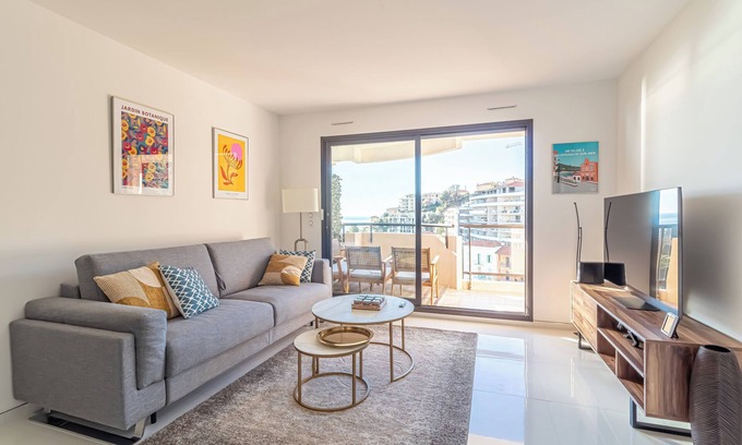Beausoleil Condo | Relax in this quiet and elegant 45 m² accommodation with terrace and sea view