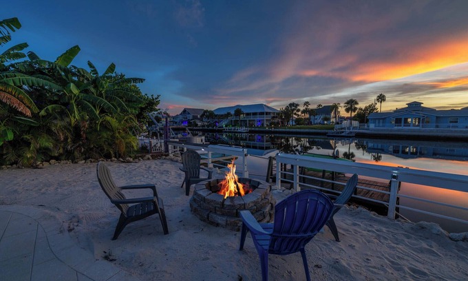Spring Hill House | Relax & Play: 5BR w/Pool, Kayaks & Ping-Pong