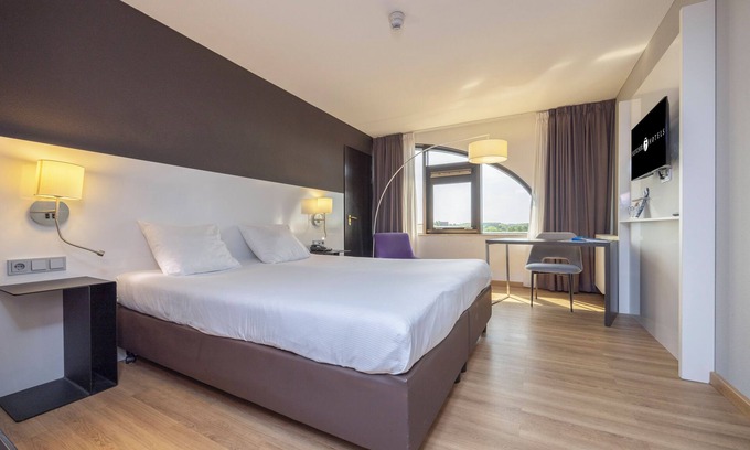 Municipality of Nieuwegein Hotel | Relax & Recharge: Beautiful Retreat with Free Parking & Wellness Options