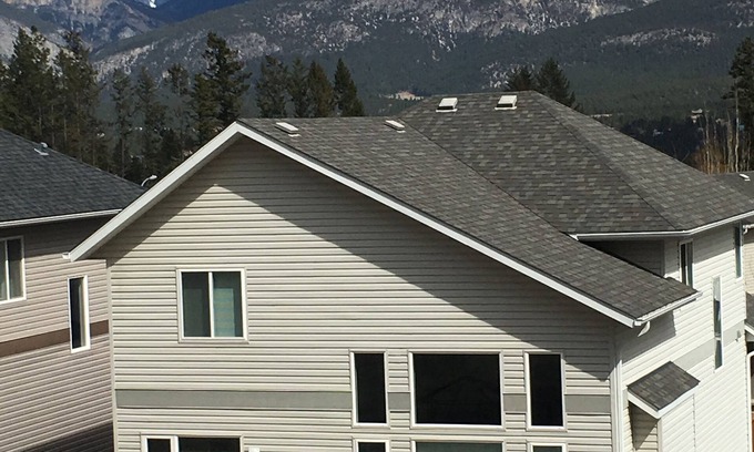 East Kootenay House | Relax, Recharge - You Found What You Need