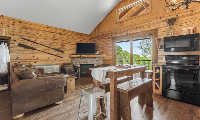 Sylvan Shores Cabin | RELAX, REJUVINATE, REVITALIZE!