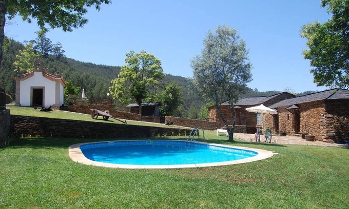 Cinfaes House | Relax with Family and Friends
