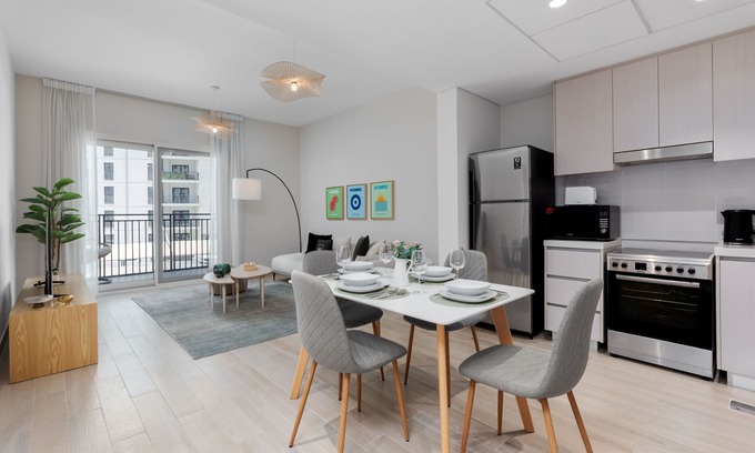 Abu Dhabi Apartment | Relaxed Yas Island Living Near ALL Attractions