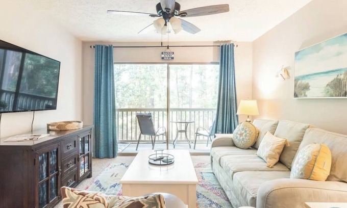 Pawleys Island Condo | Relaxing 2BD True Blue Golf Resort 4 Pools & Spas, Large Balcony, 3 min to Beach