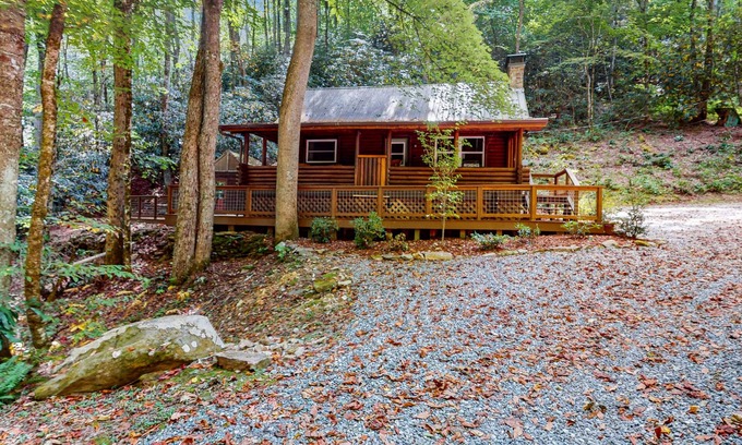 Whittier House | Relaxing Cabin close to Great Smoky Mountains National Park