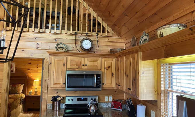 Black Bear Falls Cabin | Relaxing & comfortable- that’s what our guests say! Visit us for your nxt vacay!