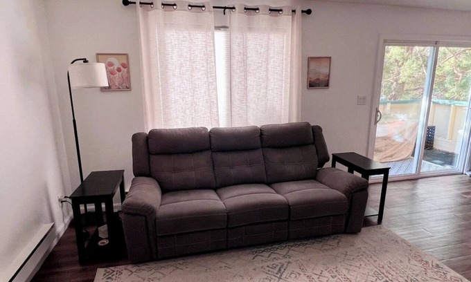 Northeast Reno Condo | Relaxing condo close to everything (2 bdr 2 bath)