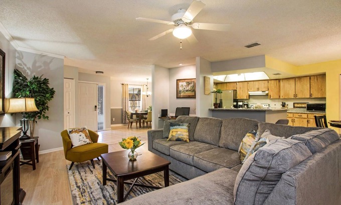 Citrus Park House | Relaxing Getaway: King Bed, Hot Tub, Pool Table, Ping Pong & Peaceful Yard!
