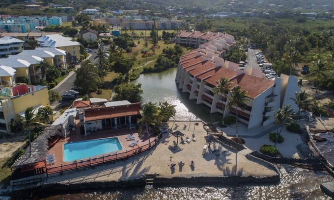 Estate Golden Rock Condo | Relaxing home away from home