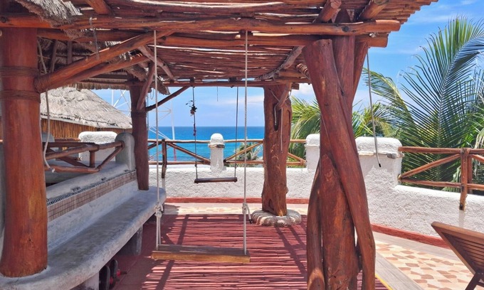 La Gloria Apartment | Relaxing Island Stay with Rooftop Views