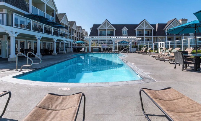 Carlsbad Village Hotel | Relaxing Oasis in Carlsbad! 4 Convenient Units, Swimming Pool, Free Parking!