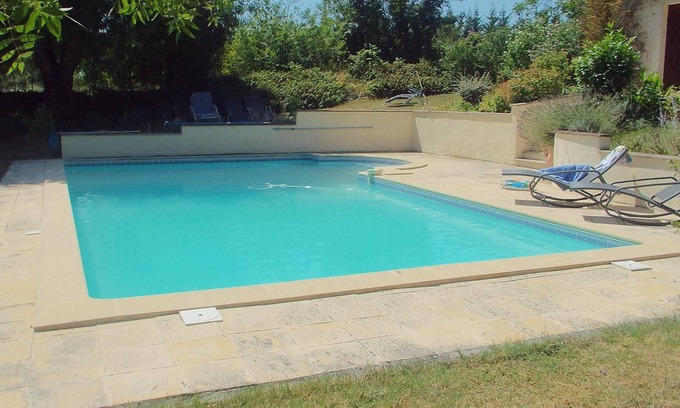 Penne-d'Agenais Cottage | Relaxing, scenic, historical Couples retreat & spa