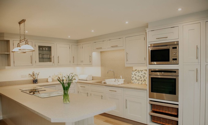 Easton on the Hill House | Remarkable 3-Bed House in Easton-on-the-Hill