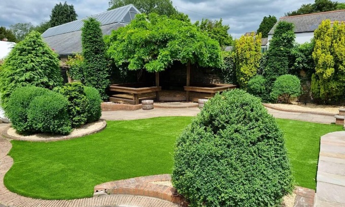 Caerleon Cottage | Remarkable 4-Bed Cottage in Cearleon