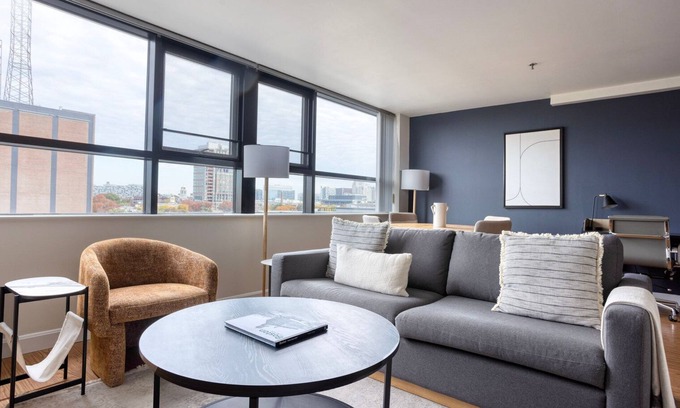 Arefth Apartment | Remarkable Kendall Square 2BR w/Gym & W/D, nr Green Line, by Blueground