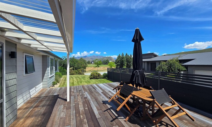 Lake Hayes House | Remarks Retreat - Your home away from home in the magical city of Queenstown