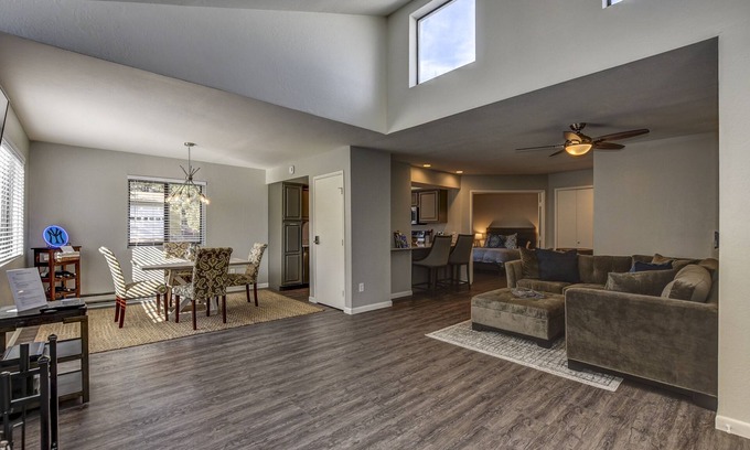 Prescott Condo | Remodeled 2 bd/2 bath condo only 10 minute walk to the Courthouse Square!