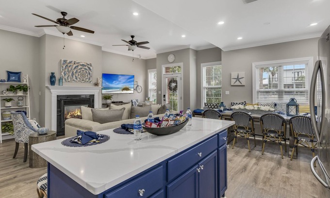 Emerald Waters Village House | Remodeled Beach Home | Private Hot Tub | Two Pools | Bikes | Gated Community