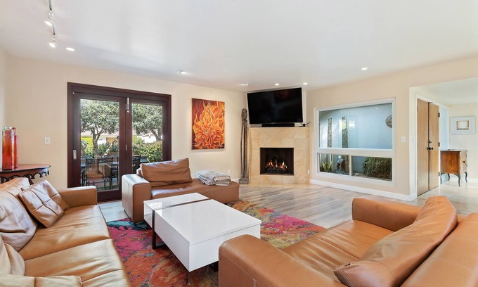 Bel Air House | Remodeled Contemporary Home 5 Min from the Beach!