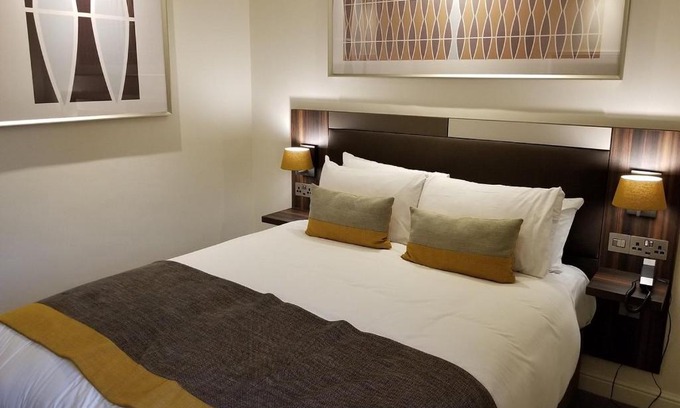 Charleville Hotel | Remote Universe Hotel