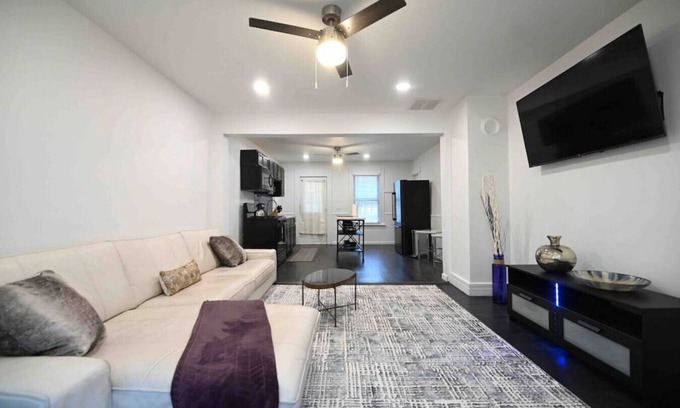 Ansonia Apartment | Renovated 2 bedroom entire apartment w/parking